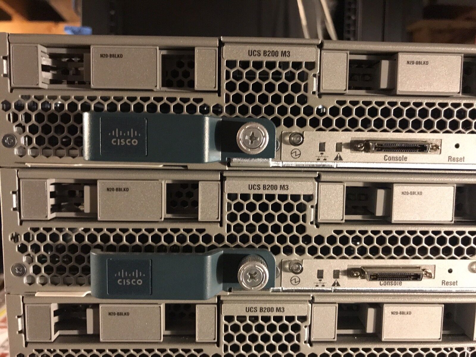 Cisco B200 M3 Two E5-2670V2 10C 2.50GHz 512GB Blade Server VIC1240. - Image 4