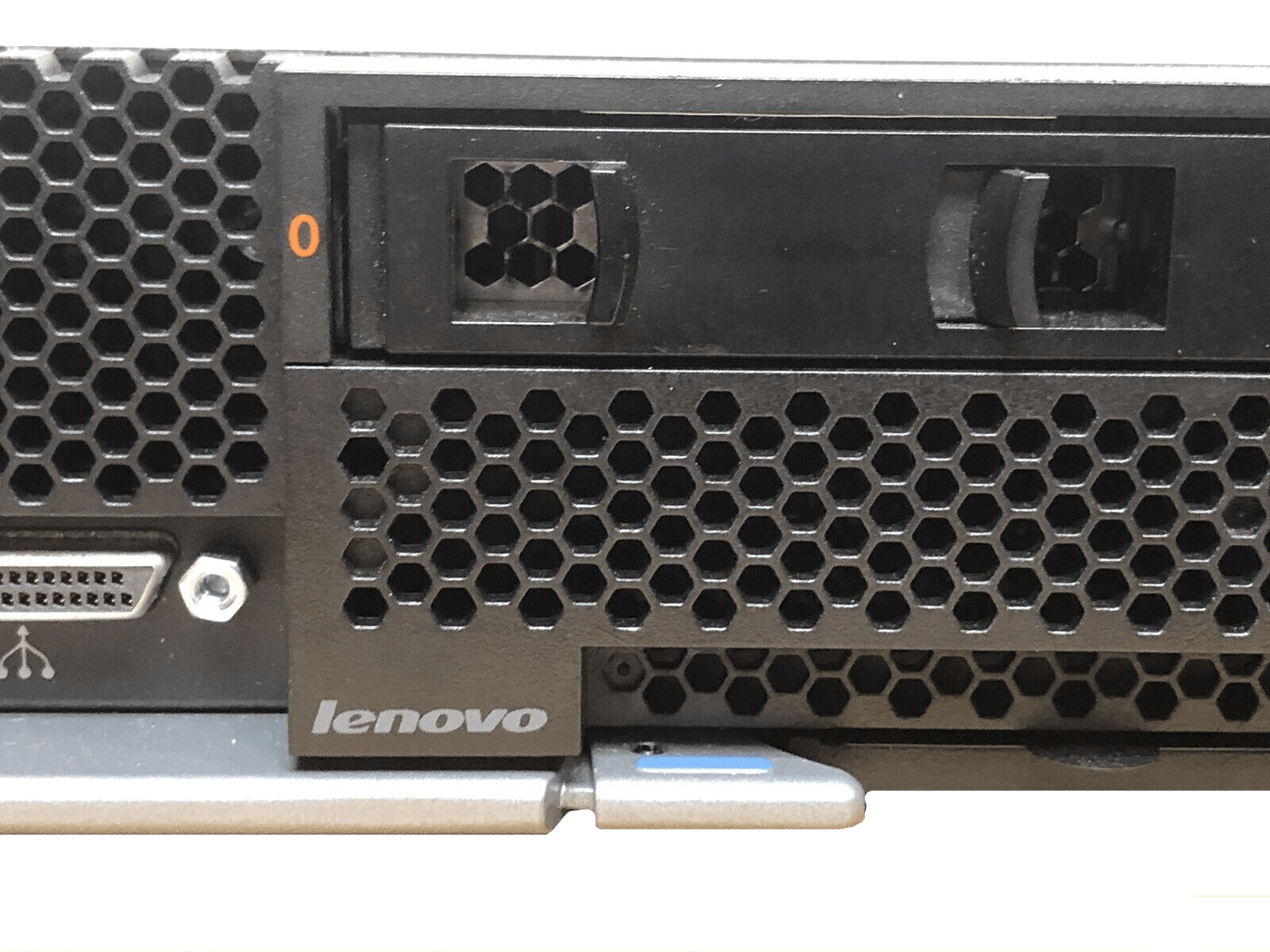 Lenovo FlexSystem x880 X6 Server Two E7-8867V3 2.5GHz 32 Core 1536GB 2x SFF 7196-AC3. - Image 4
